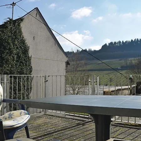 Amazing In Mosel With 3 Bedrooms And Wifi